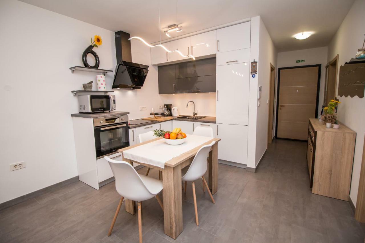 Sunny Point Apartment Rovinj Luaran gambar