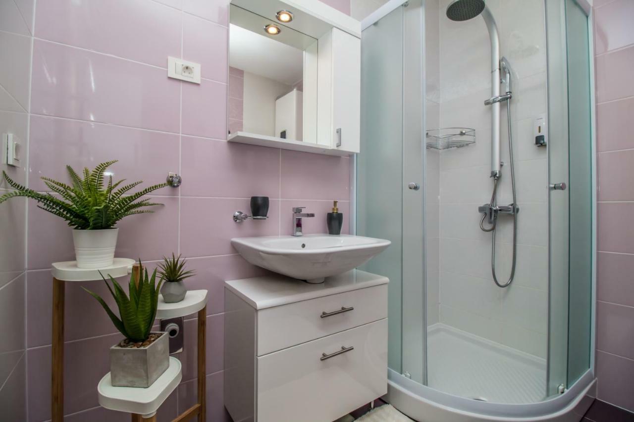 Sunny Point Apartment Rovinj Luaran gambar